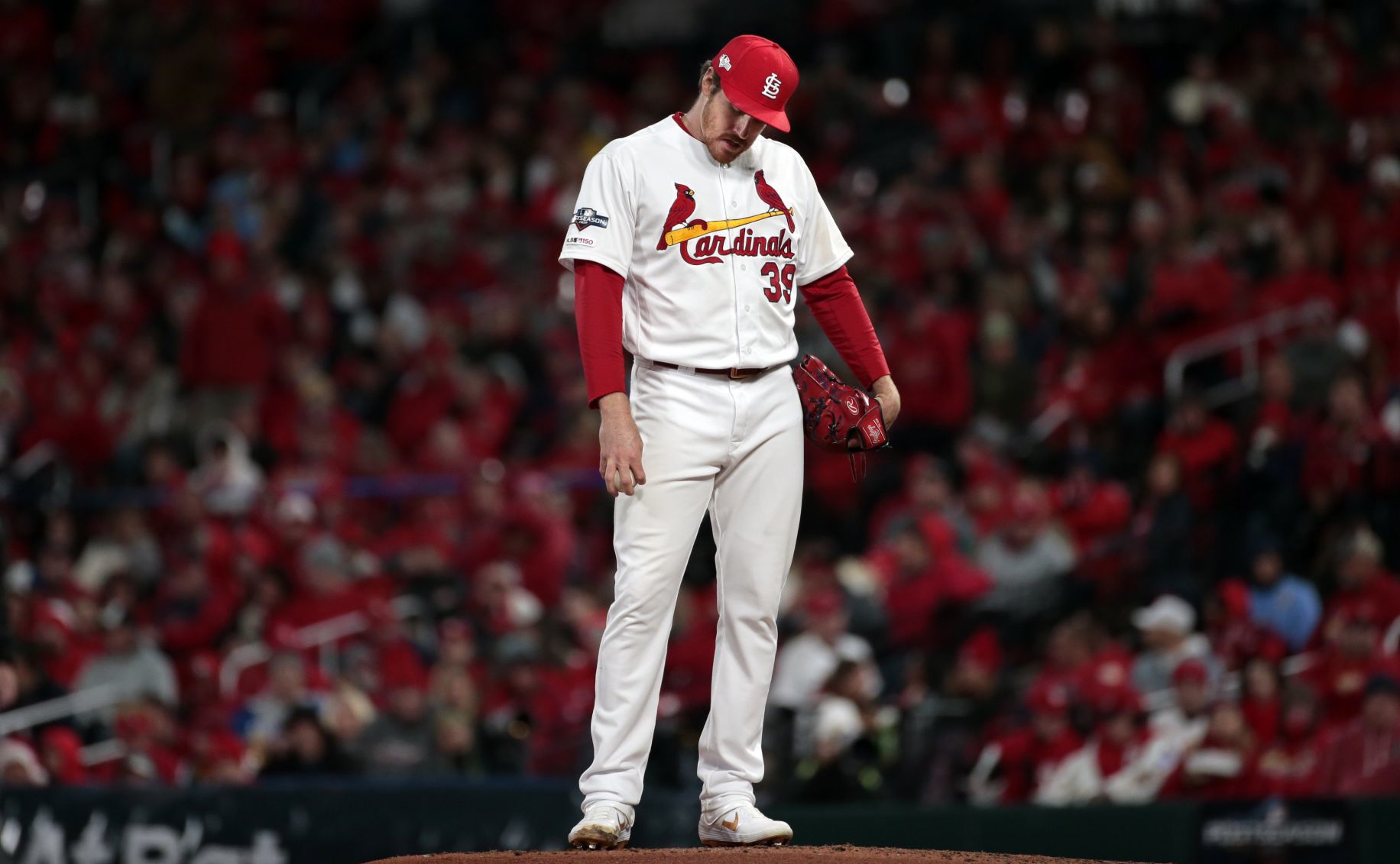Cardinals, Nationals open NLCS at Busch